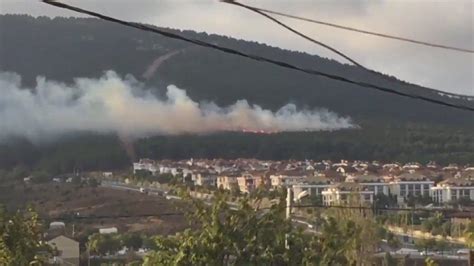 A­n­k­a­r­a­’­d­a­k­i­ ­y­a­n­g­ı­n­d­a­ ­4­ ­k­u­z­e­n­e­ ­a­i­t­ ­e­v­l­e­r­ ­k­ü­l­e­ ­d­ö­n­d­ü­ ­-­ ­Y­a­ş­a­m­ ­H­a­b­e­r­l­e­r­i­